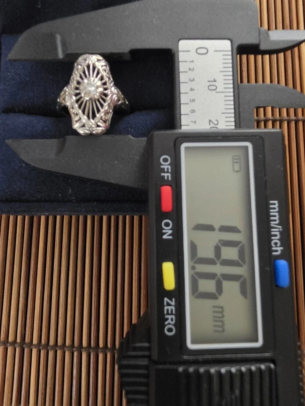 14k Diamond Filigree White Gold Ring (Vintage)